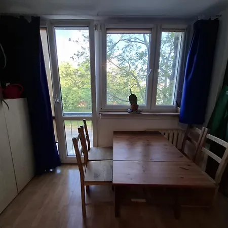 Jim's Place Apartman *